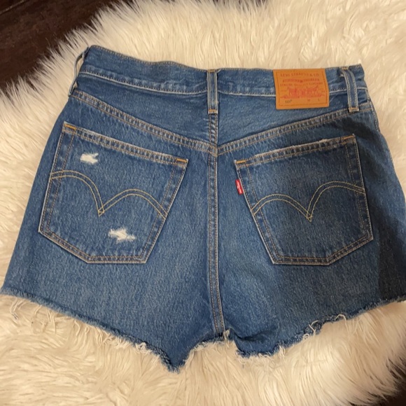 Levi’s 501 shorts NWOT - Picture 2 of 2